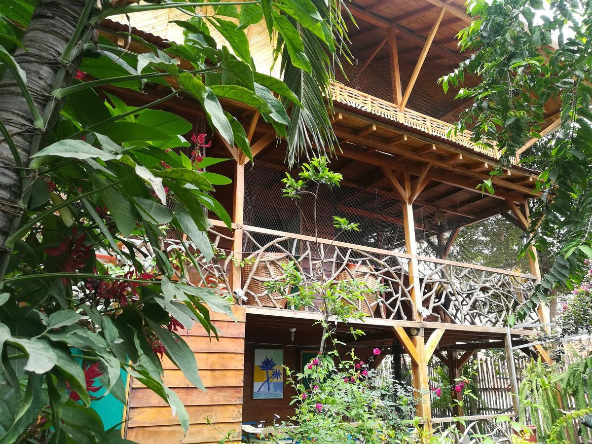 Wasimita Hotel Crucita Ngoại thất bức ảnh